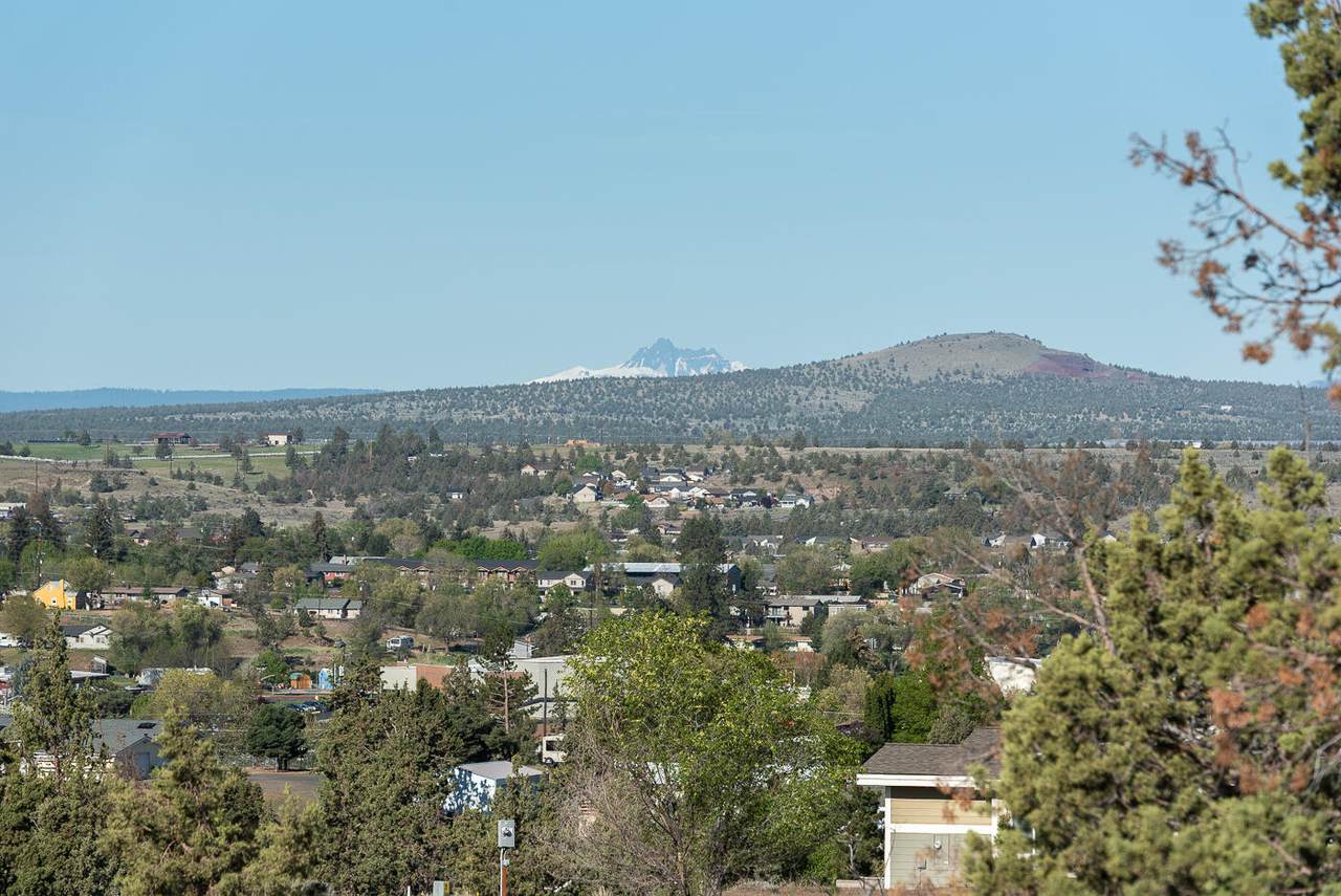 https://bt-photos.global.ssl.fastly.net/coar/1280_boomver_1_220213726-2.jpg