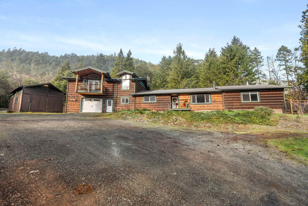 1540 Savage Creek Road - Photo 1