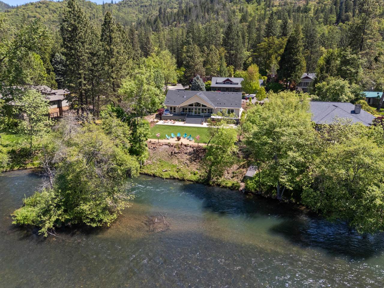 1060 Anglers Place - Photo 1