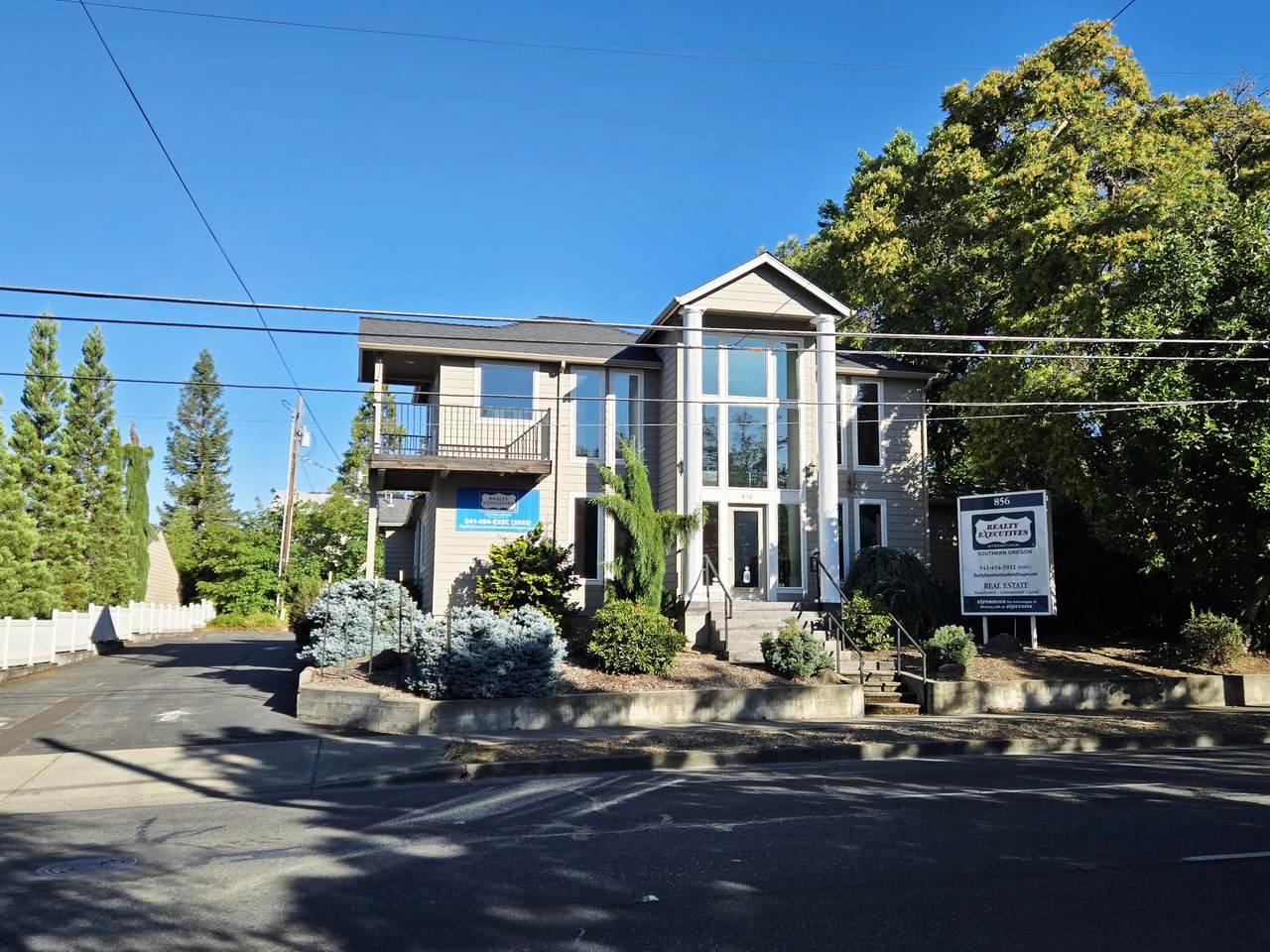 856 7th Street - Photo 1