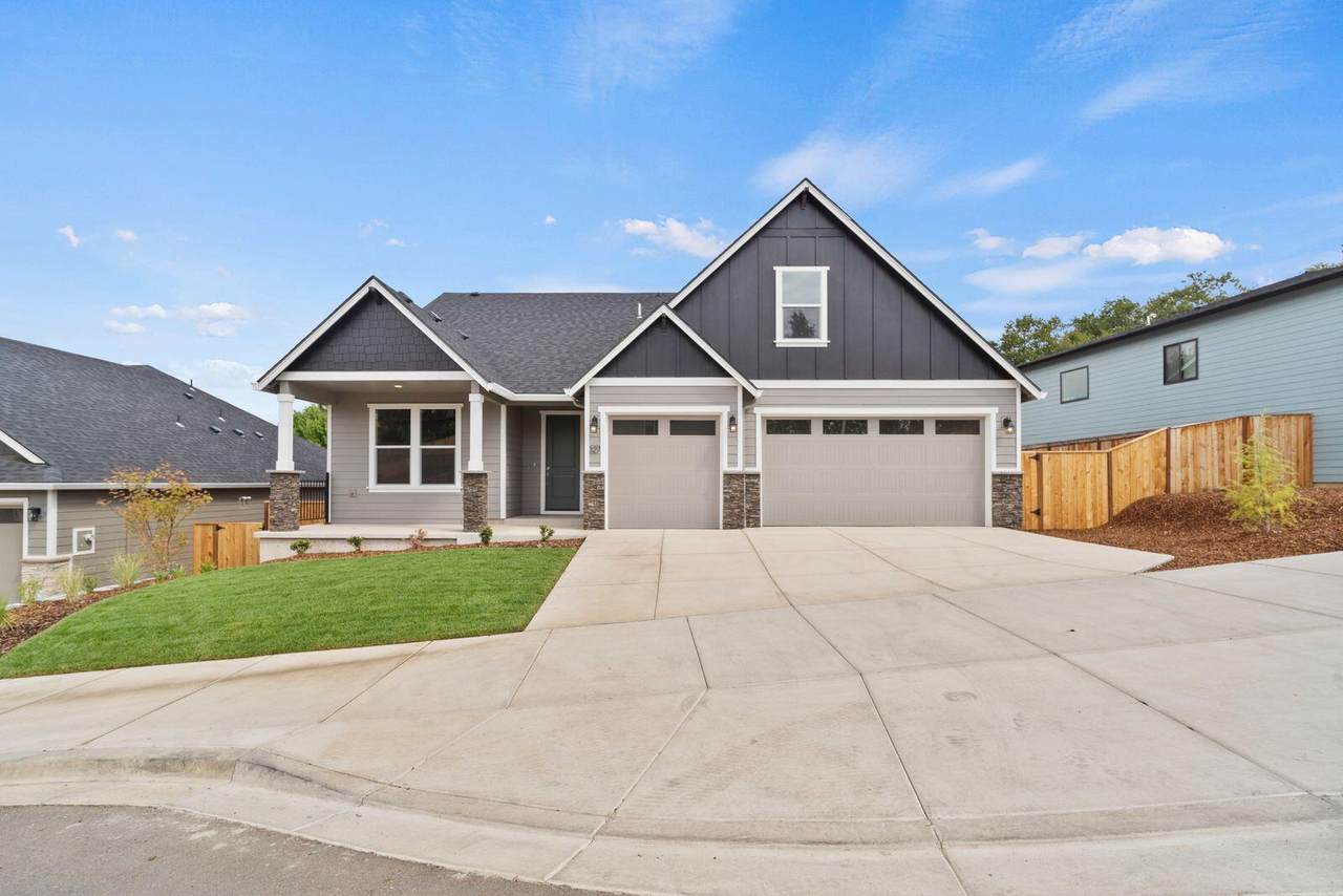 1159 Pumpkin Ridge Drive - Photo 1