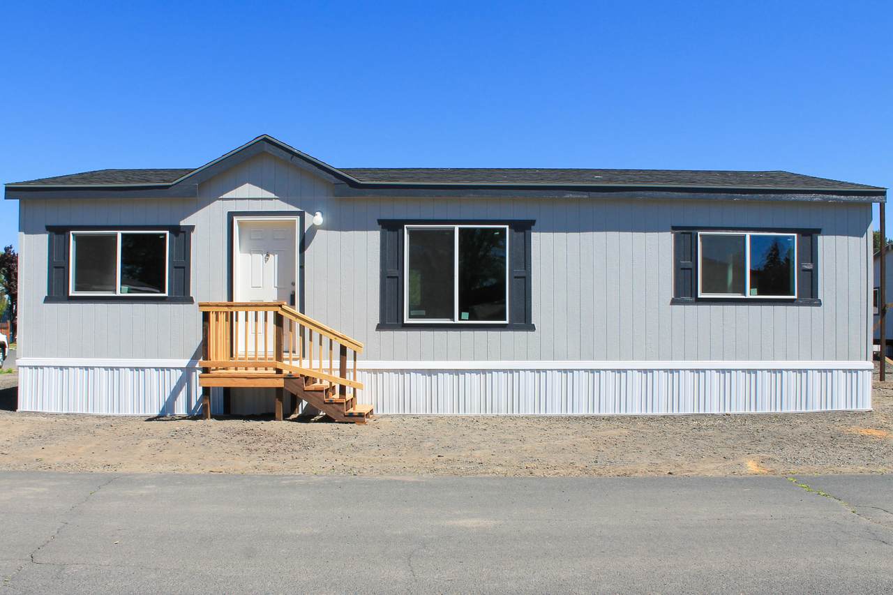 4647 Winter Avenue - Photo 1