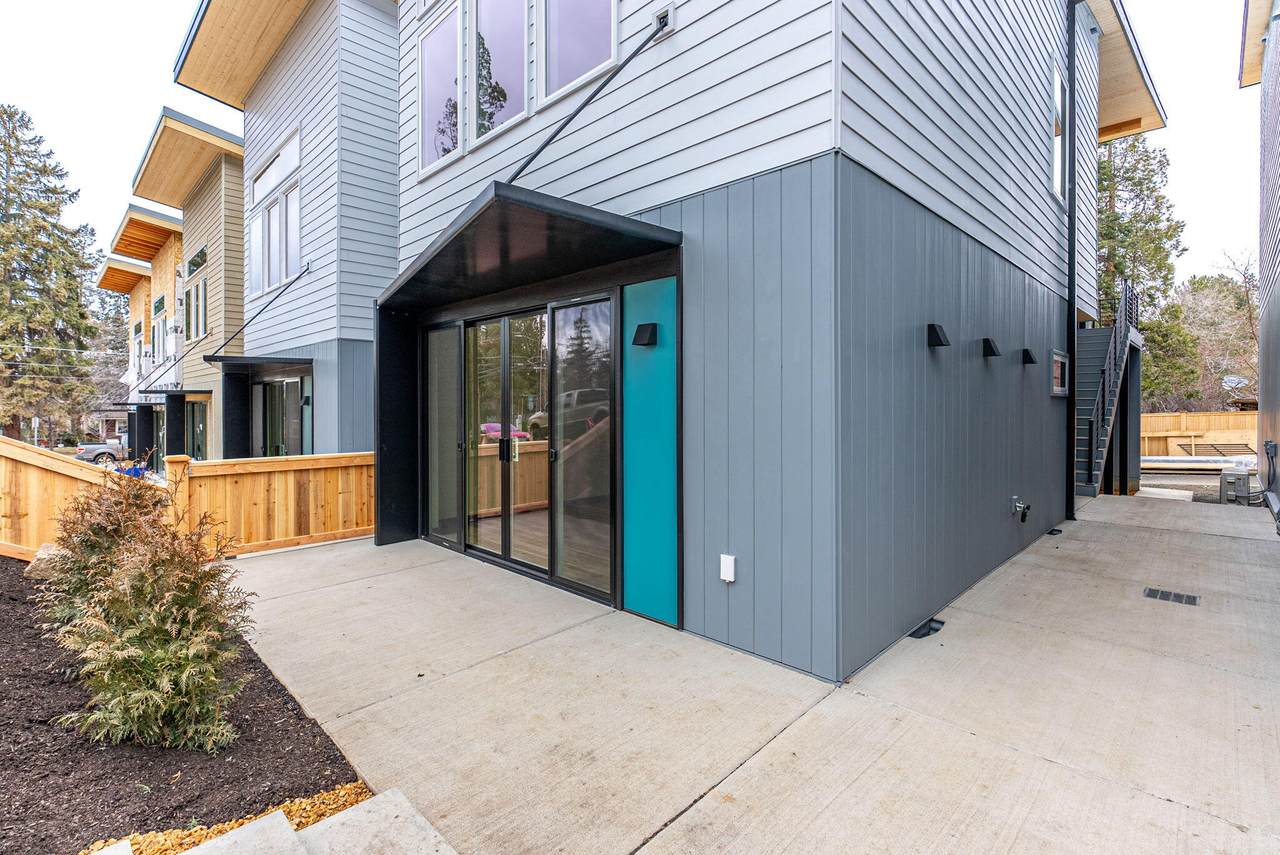 940 Norton Avenue - Photo 1