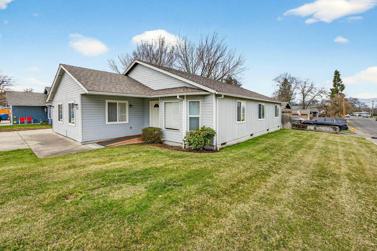 1035 Keene Way Drive - Photo 1