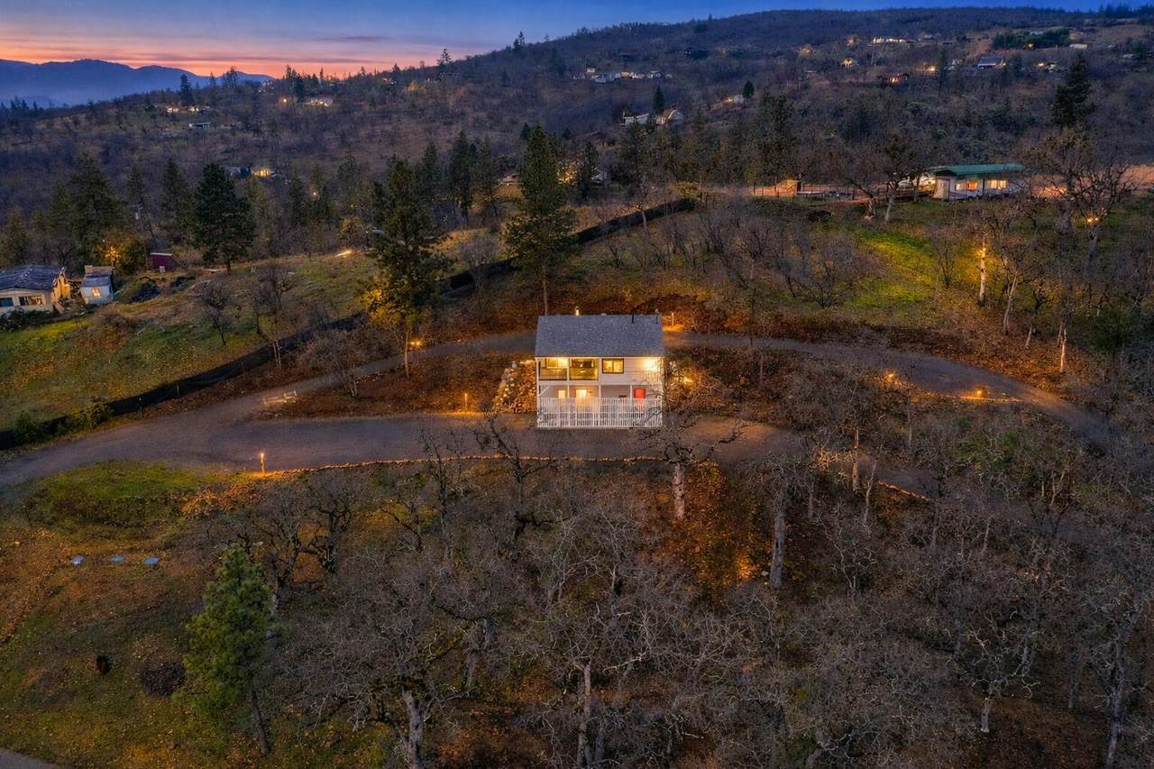 739 Rolling Hills Drive - Photo 1