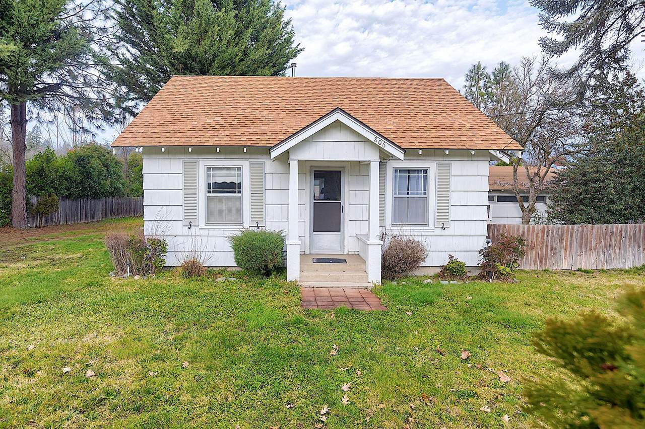 806 Grandview Avenue - Photo 1