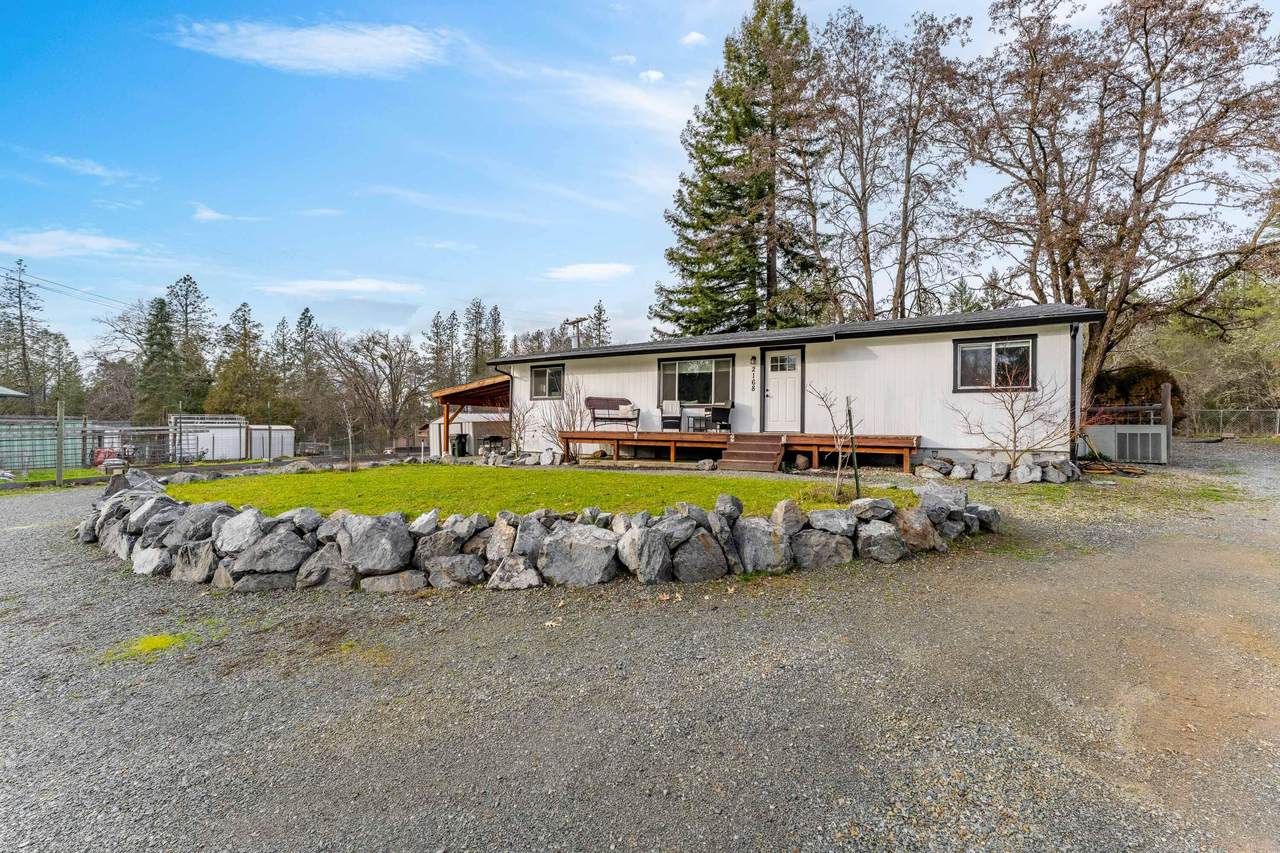 2168 Lonnon Road - Photo 1