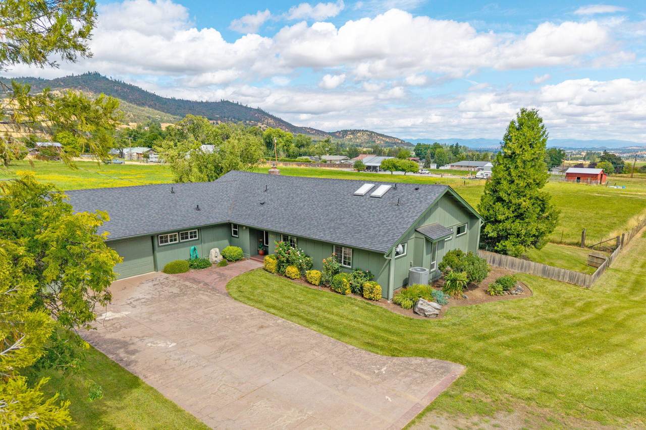 941 Beeson Lane - Photo 1