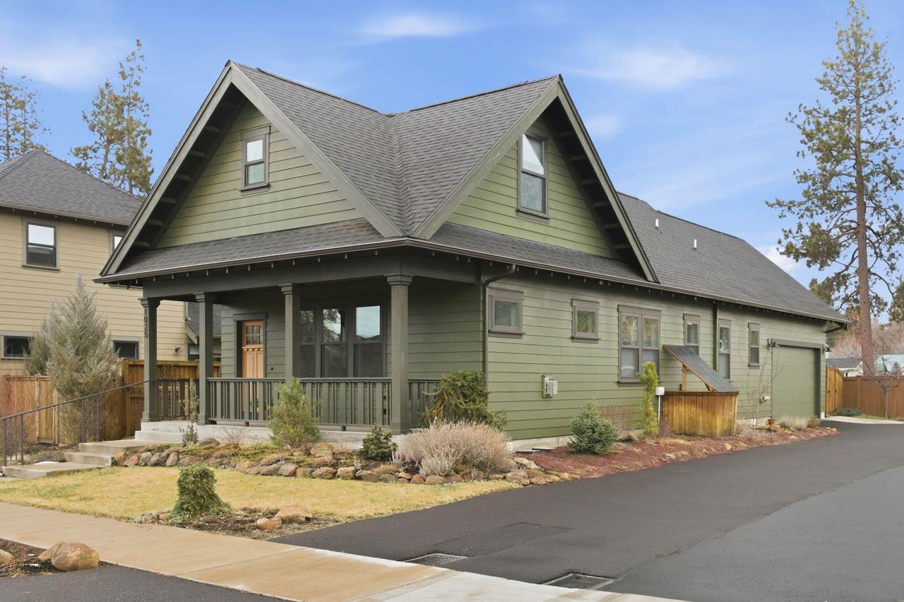 1025 Horse Back Trail - Photo 1