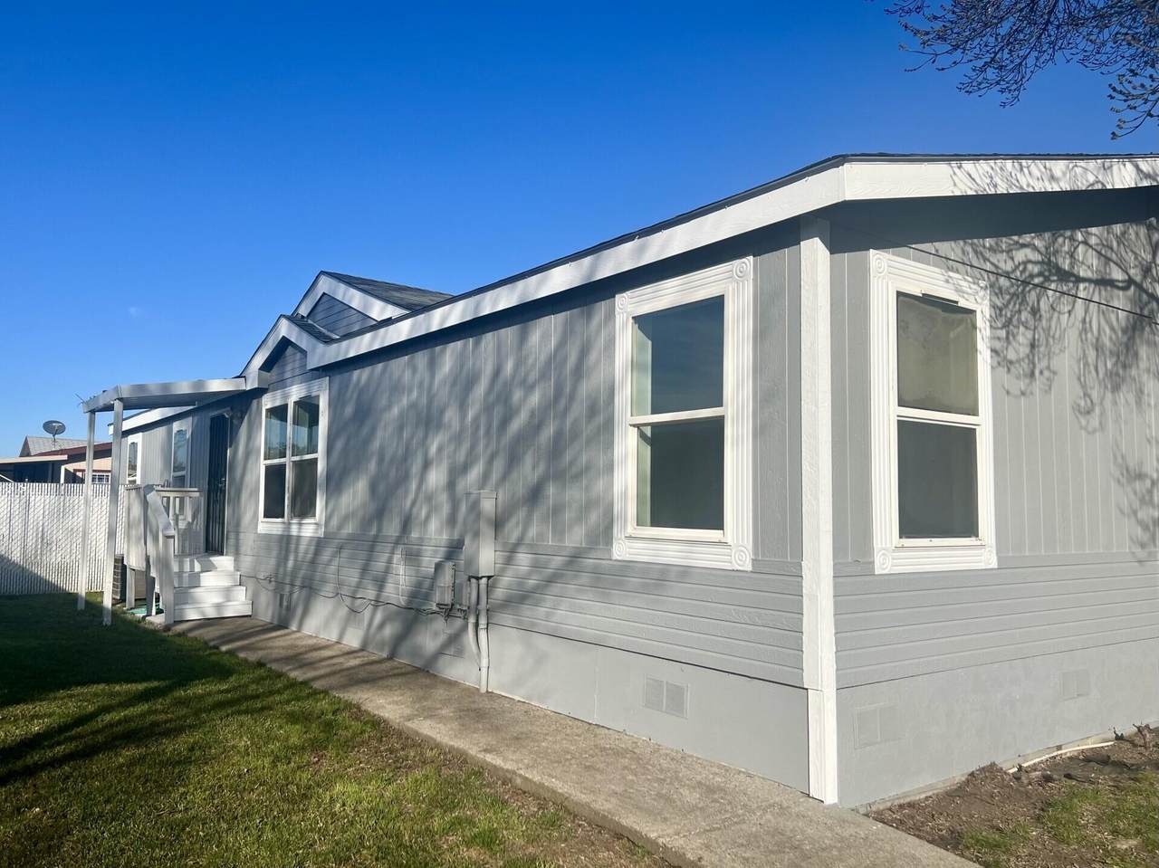 633 Archwood - Photo 1