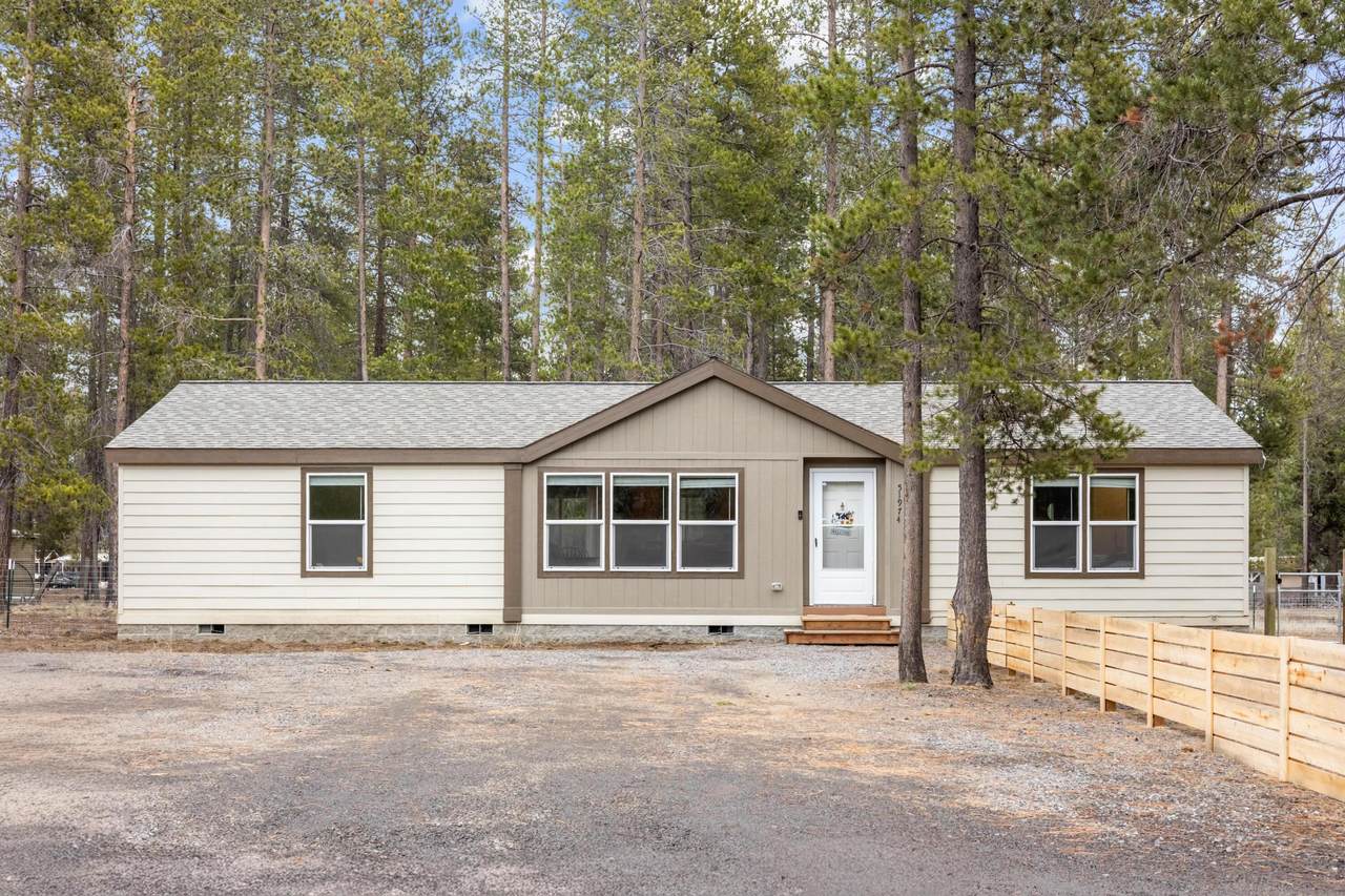 51974 Wickiup Avenue - Photo 1