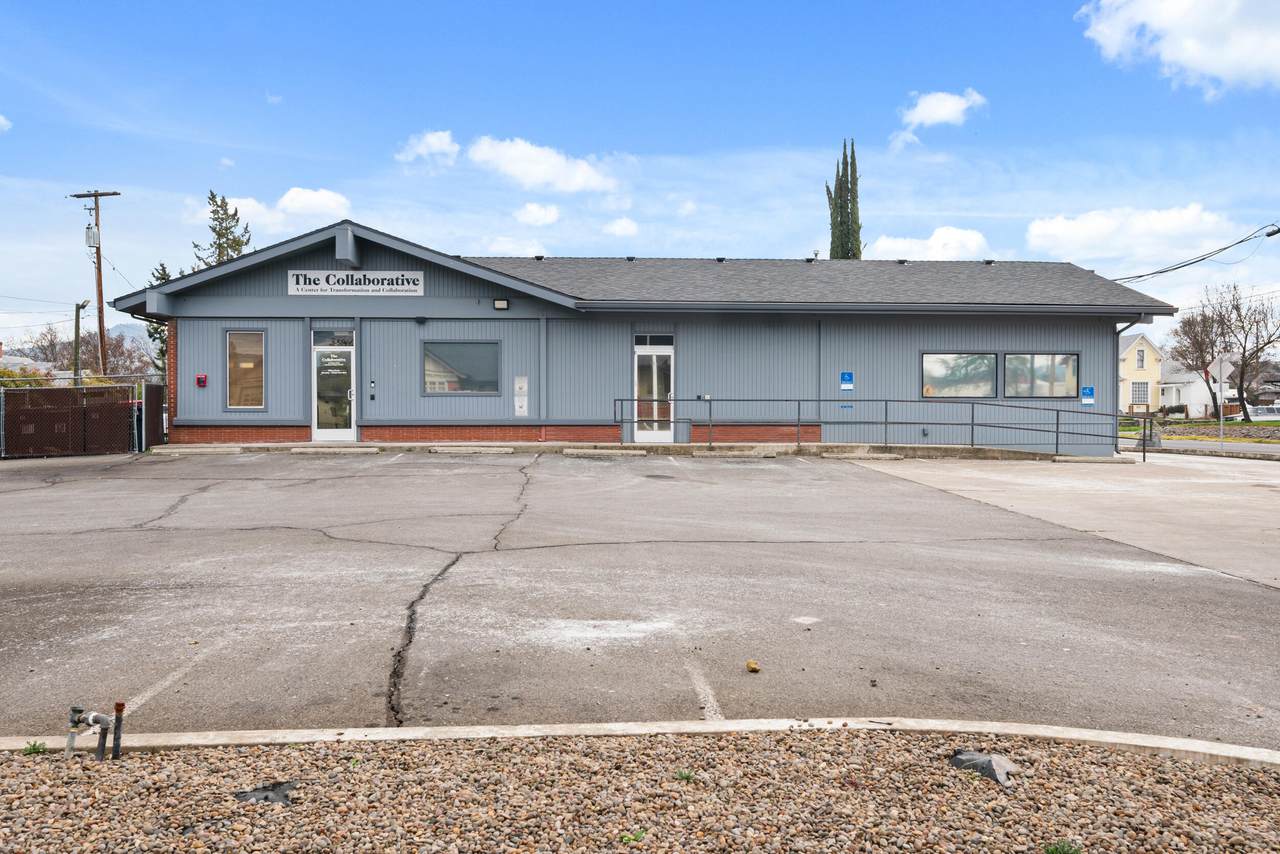 914 Main Street - Photo 1