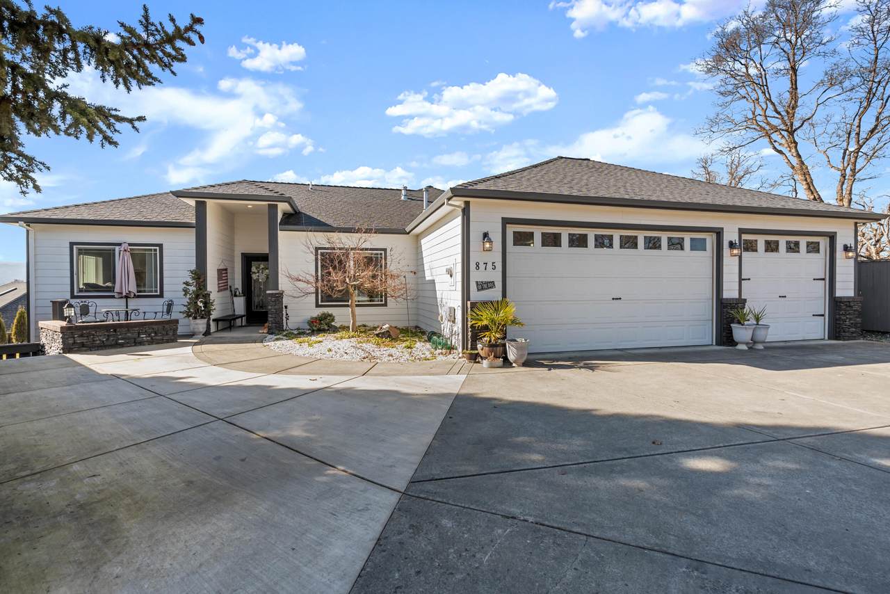 875 Mountain Avenue - Photo 1