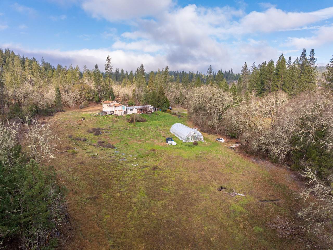 424 Genverna Glen - Photo 1