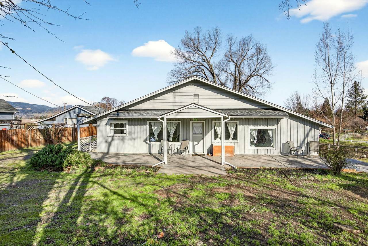 3418 Stage Road - Photo 1