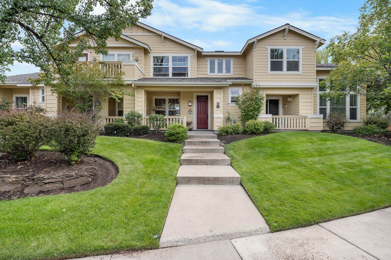 624 Hill Street - Photo 1