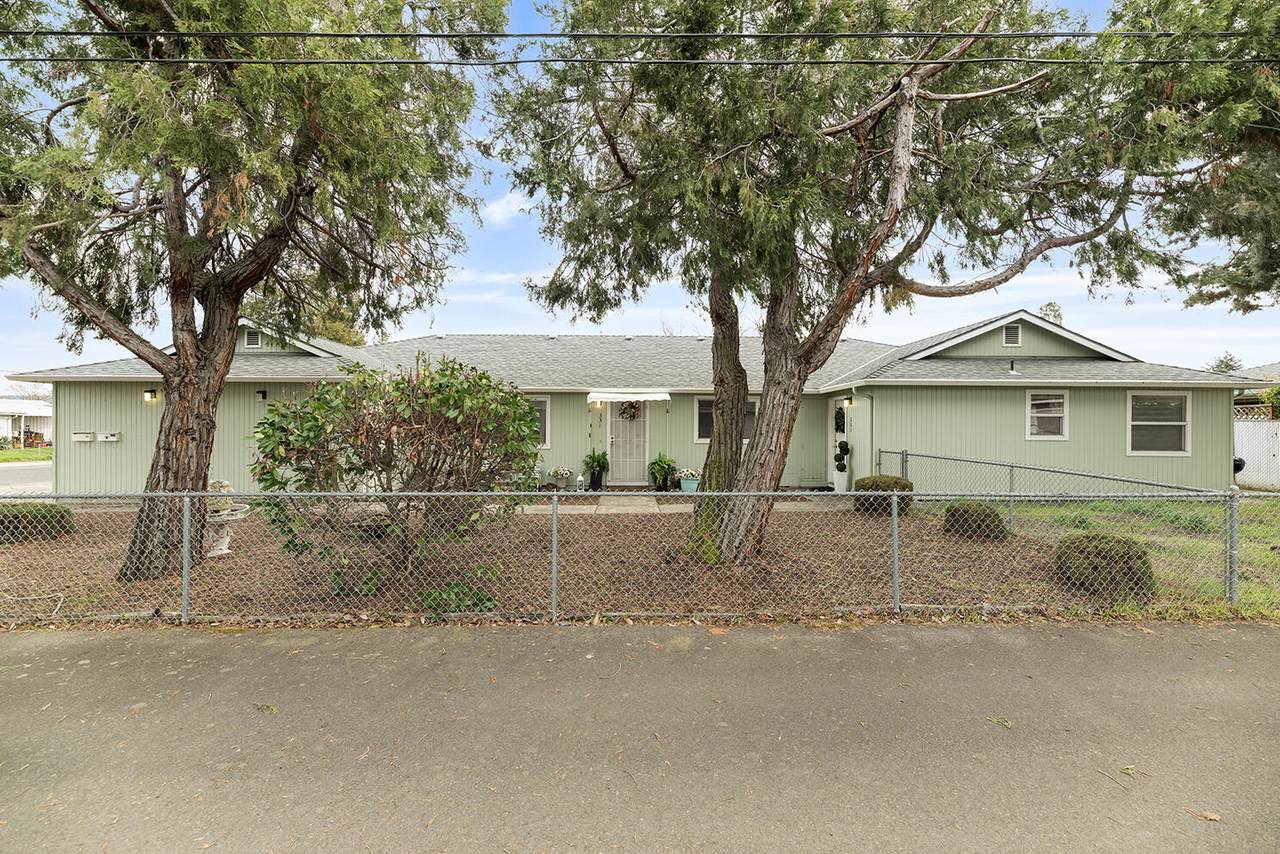 331 8th Street - Photo 1