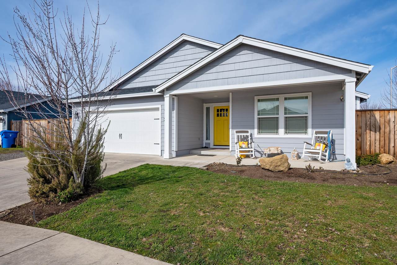 3949 Connor Drive - Photo 1