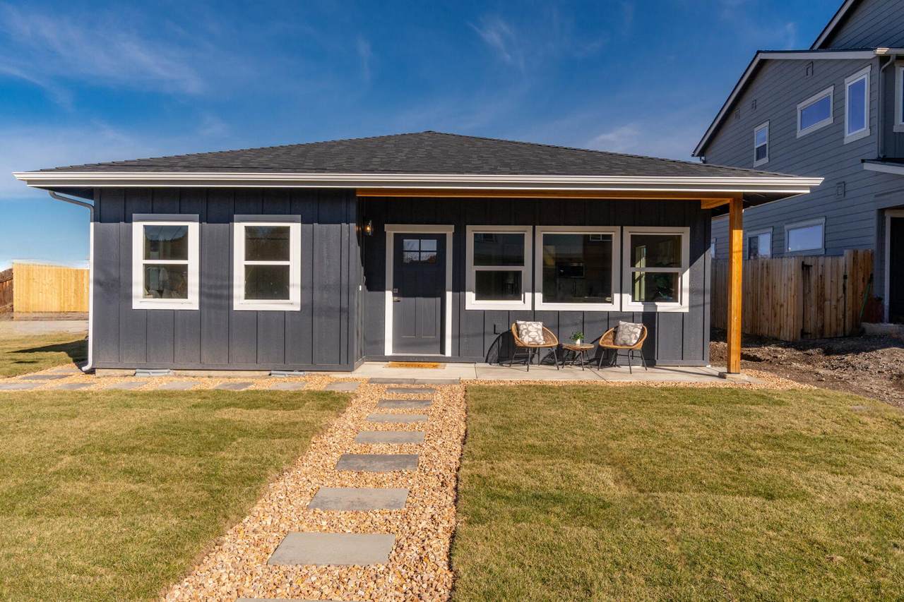 1060 Amos Court - Photo 1