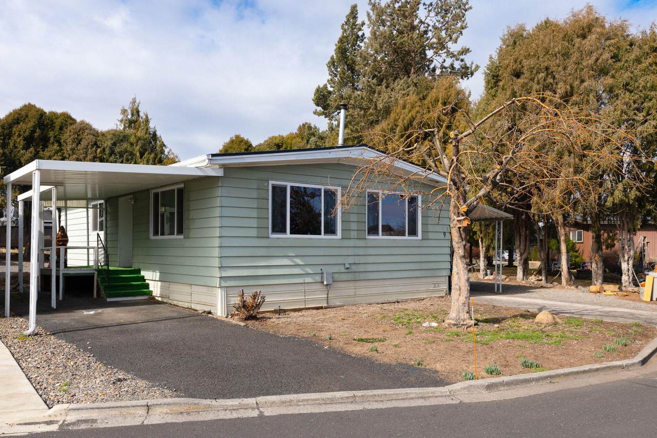 2633 Obsidian Avenue - Photo 1