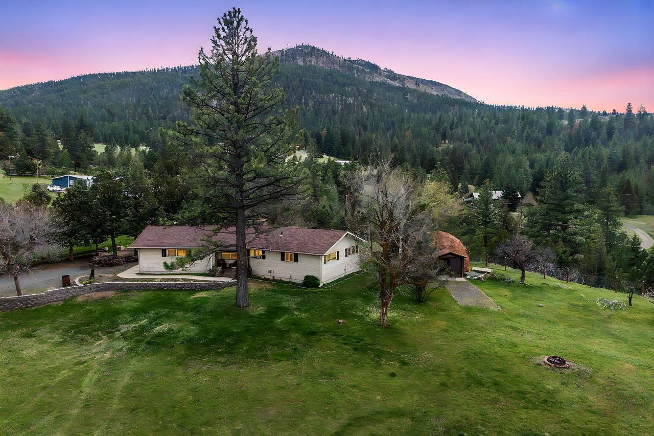 312 Edgewood Drive - Photo 1