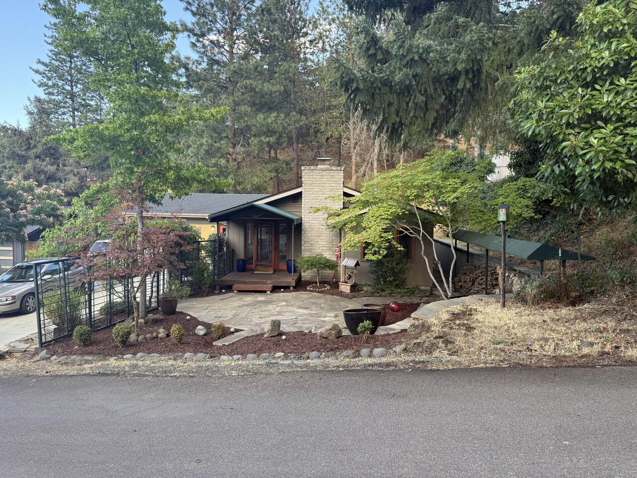 802 Beach Street - Photo 1