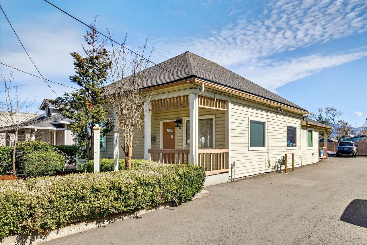 1016 Court Street - Photo 1