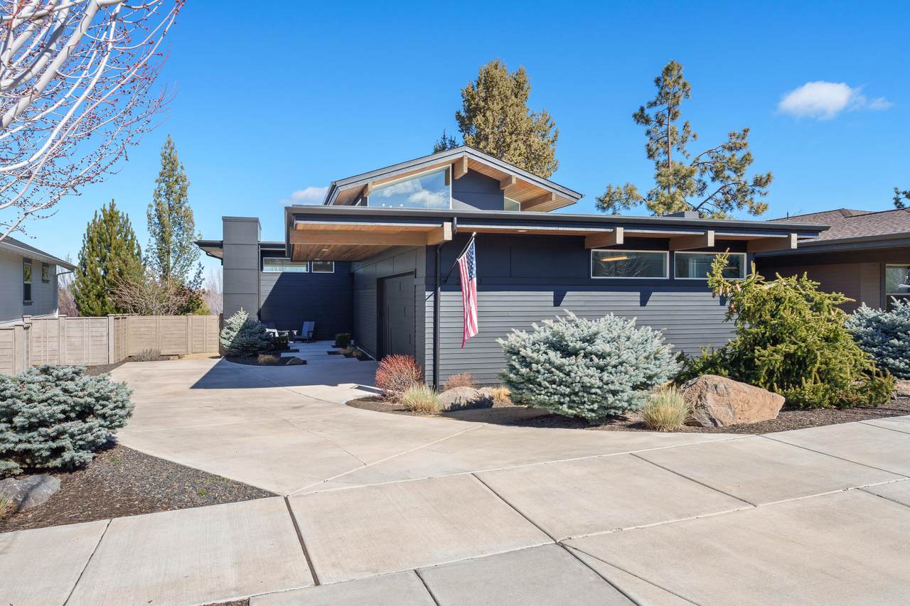 20640 Cougar Peak Drive - Photo 1