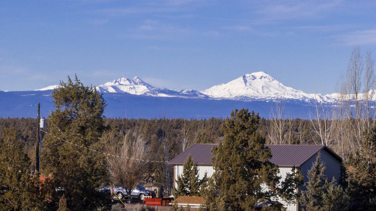 https://bt-photos.global.ssl.fastly.net/coar/1280_boomver_1_220216844-2.jpg
