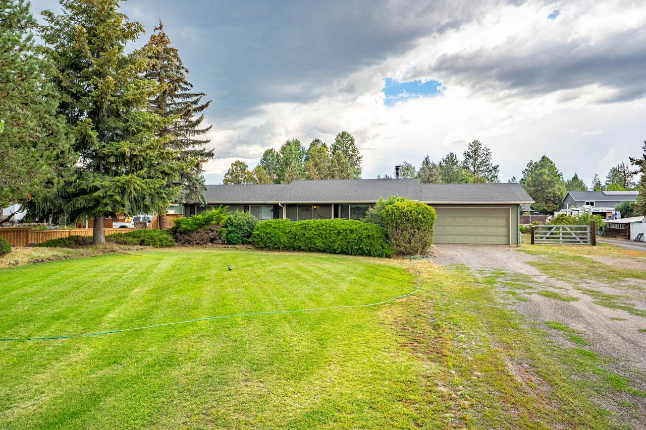 61969 27th Street - Photo 1