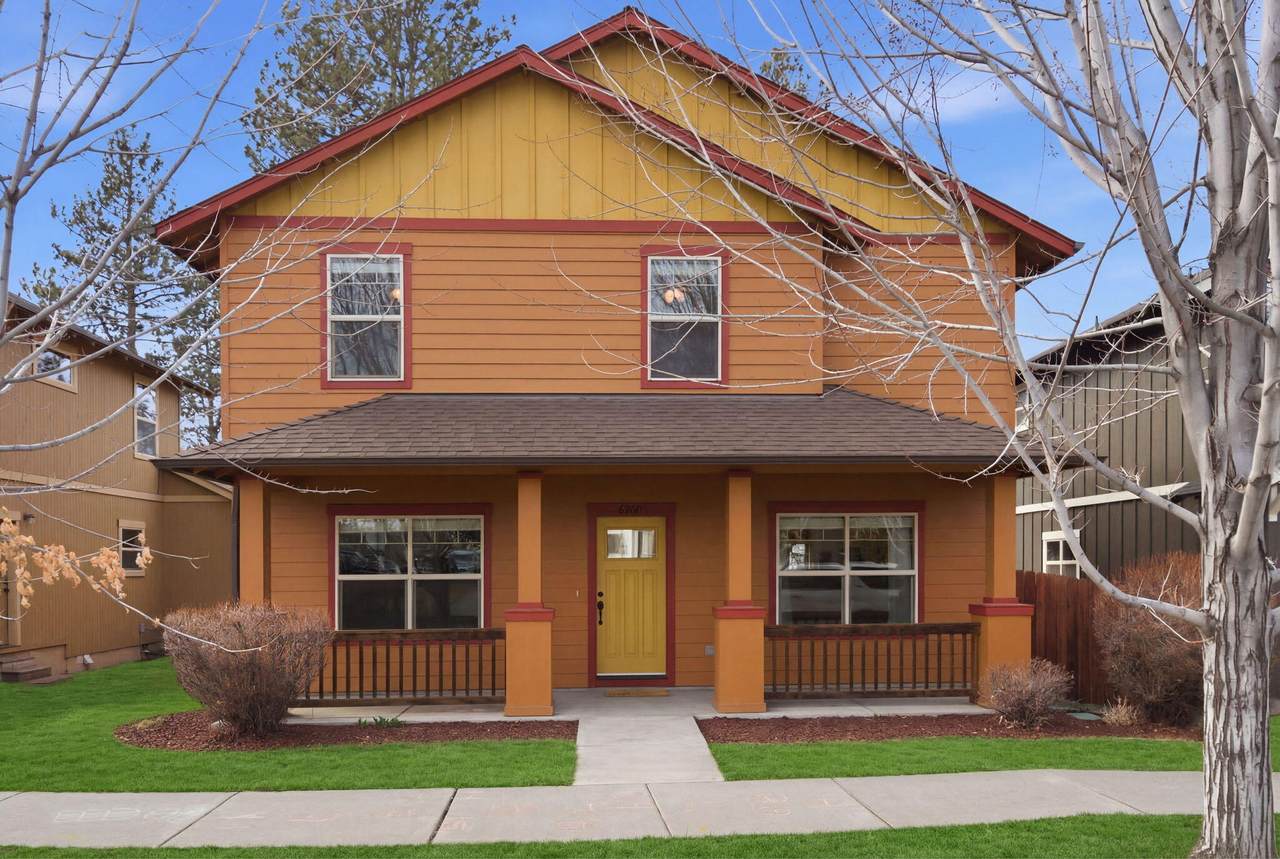 62761 Hawkview Road - Photo 1