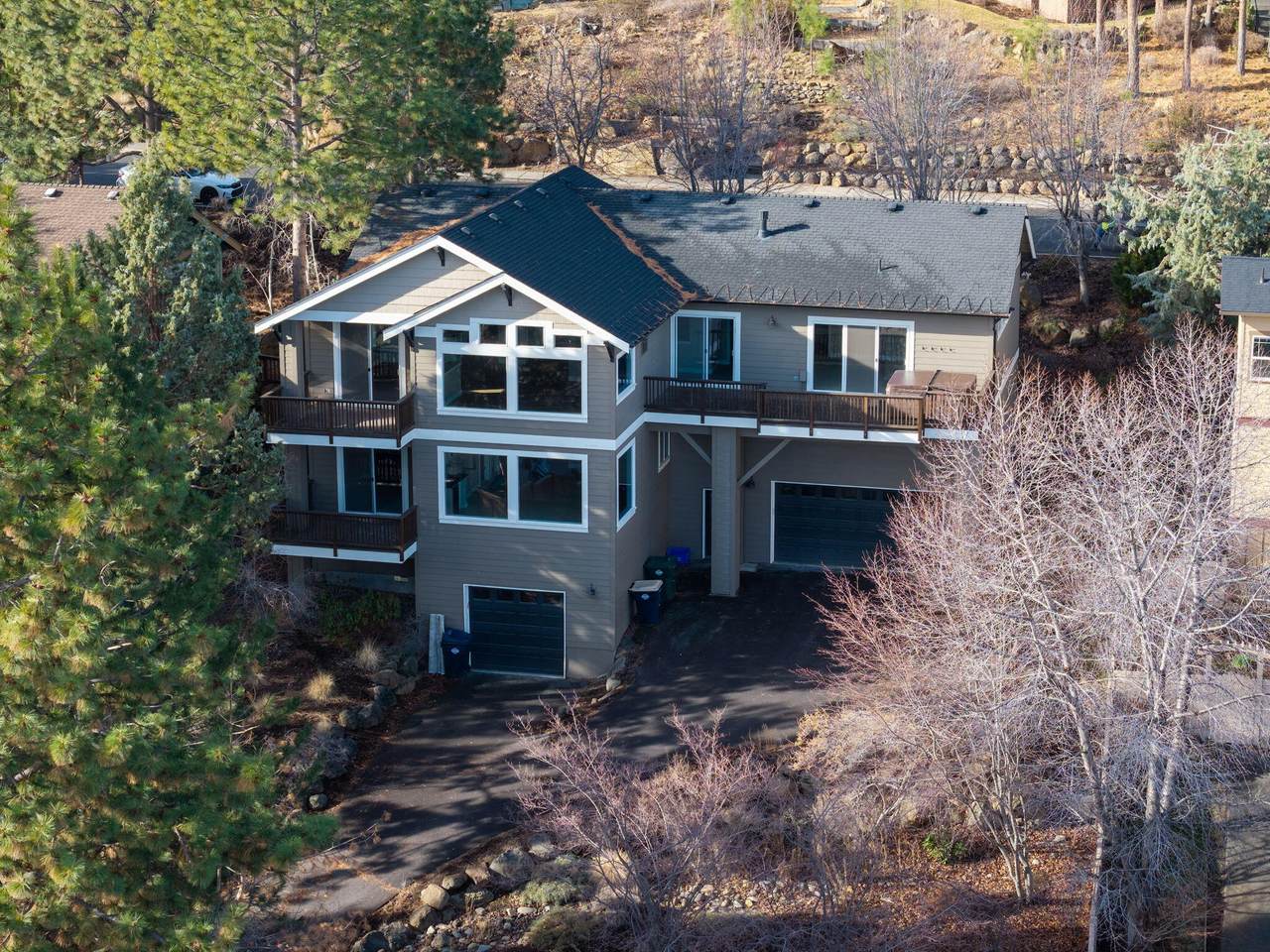 3122 Colonial Drive - Photo 1