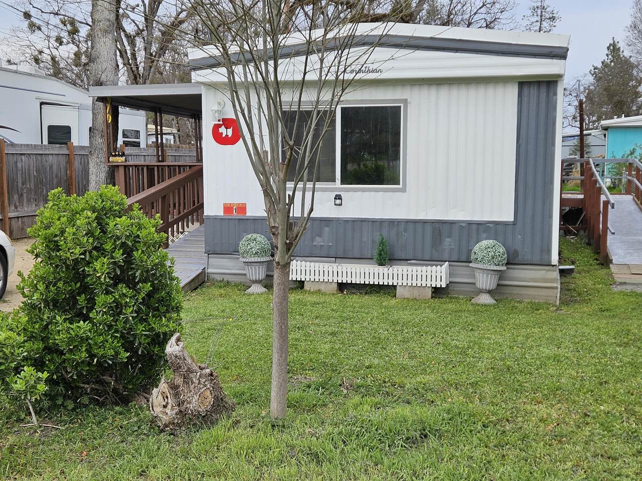 380 Gregory Road - Photo 1