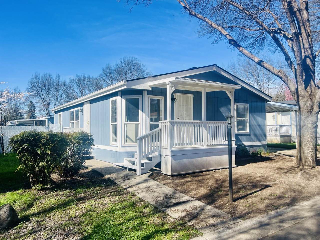 633 Archwood Drive - Photo 1
