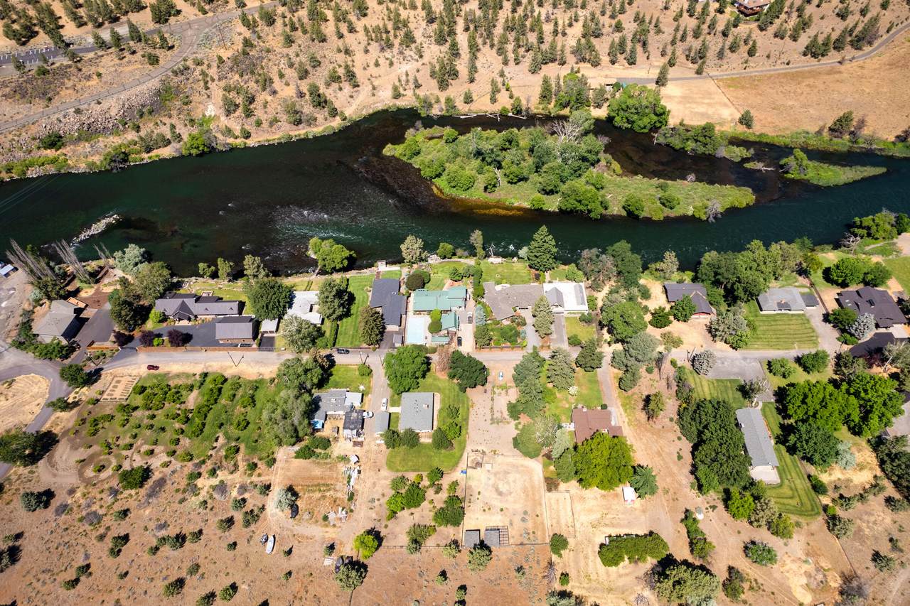 6247 Vanora Drive - Photo 1