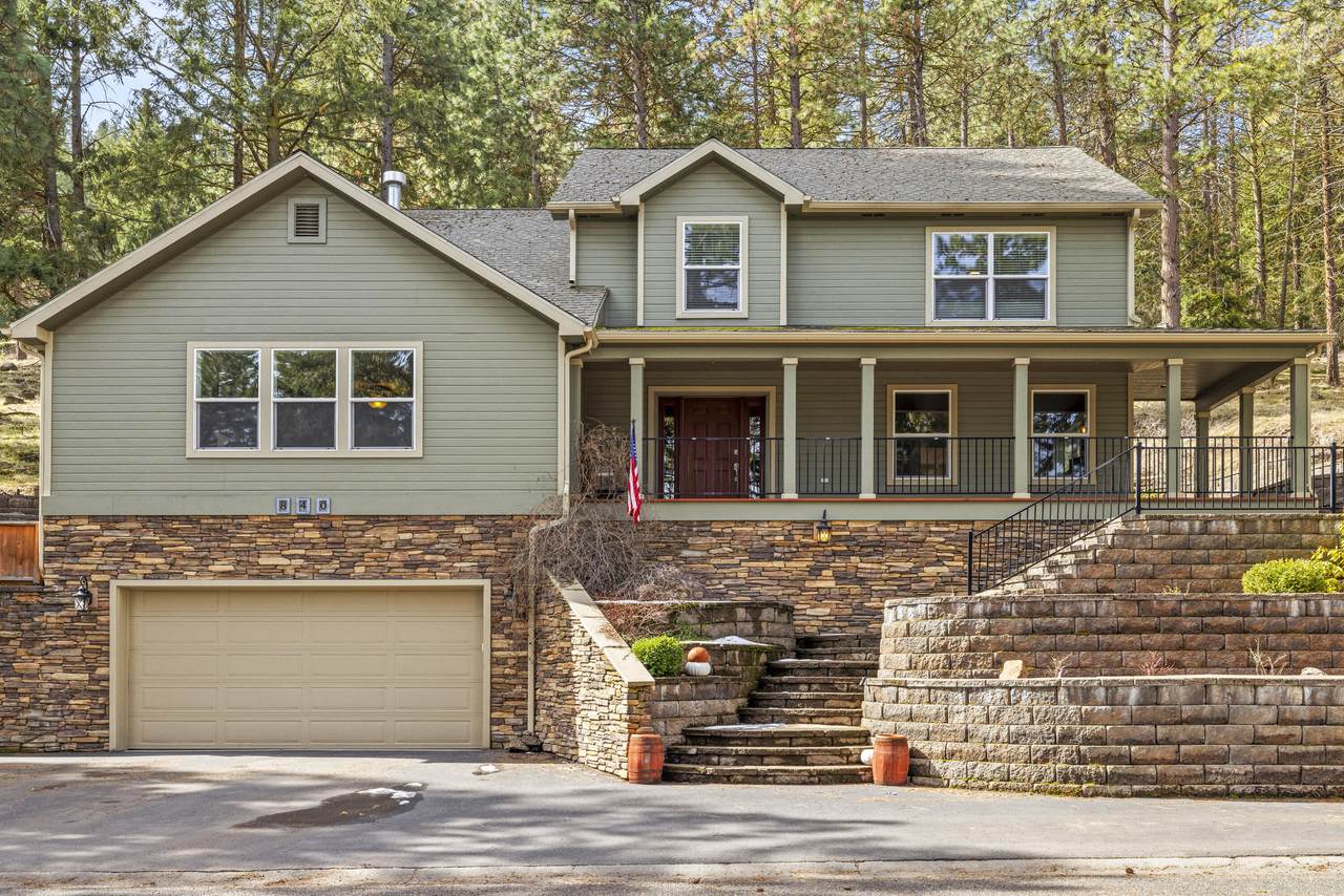 840 Ponderosa Drive - Photo 1