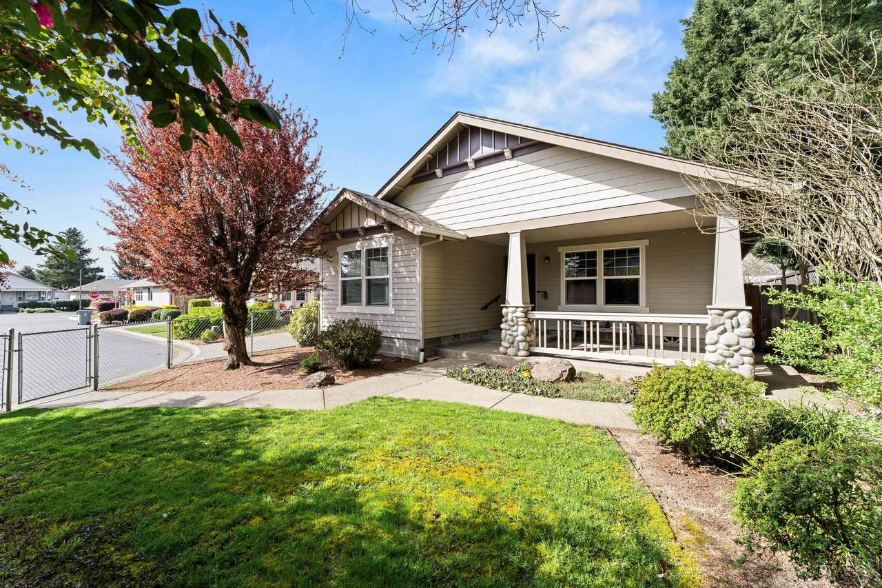 2188 Marie Drive - Photo 1