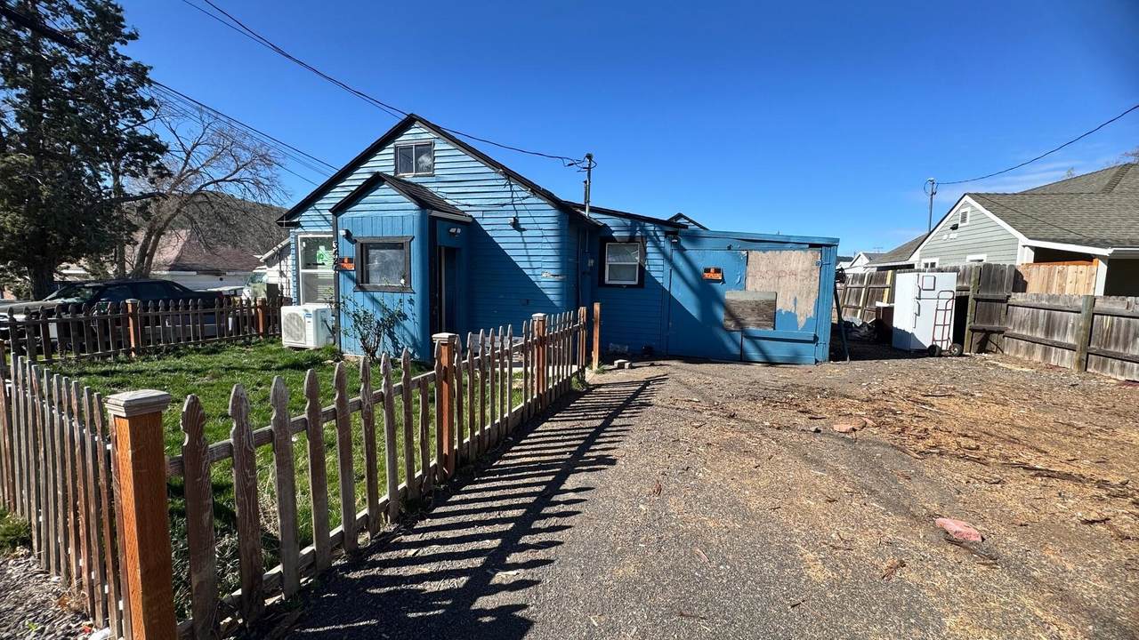 3424 Emerald Street - Photo 1