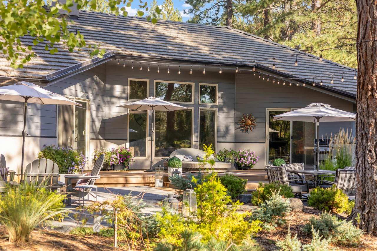 60755 Currant Way - Photo 1
