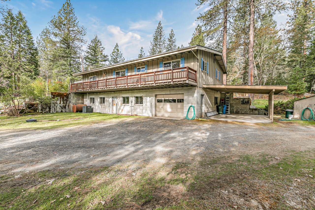 200 Hornet Lane - Photo 1