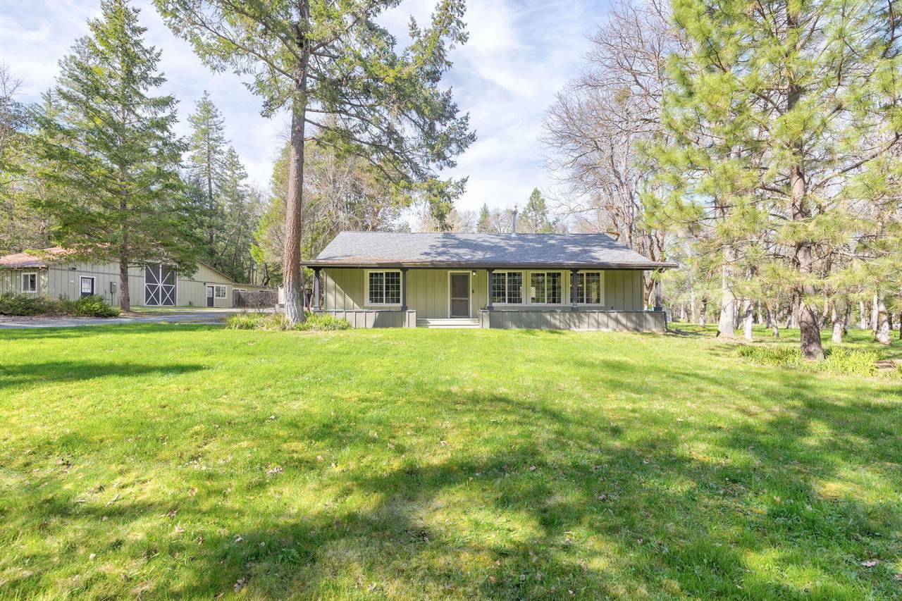 444 Sheraton Drive - Photo 1