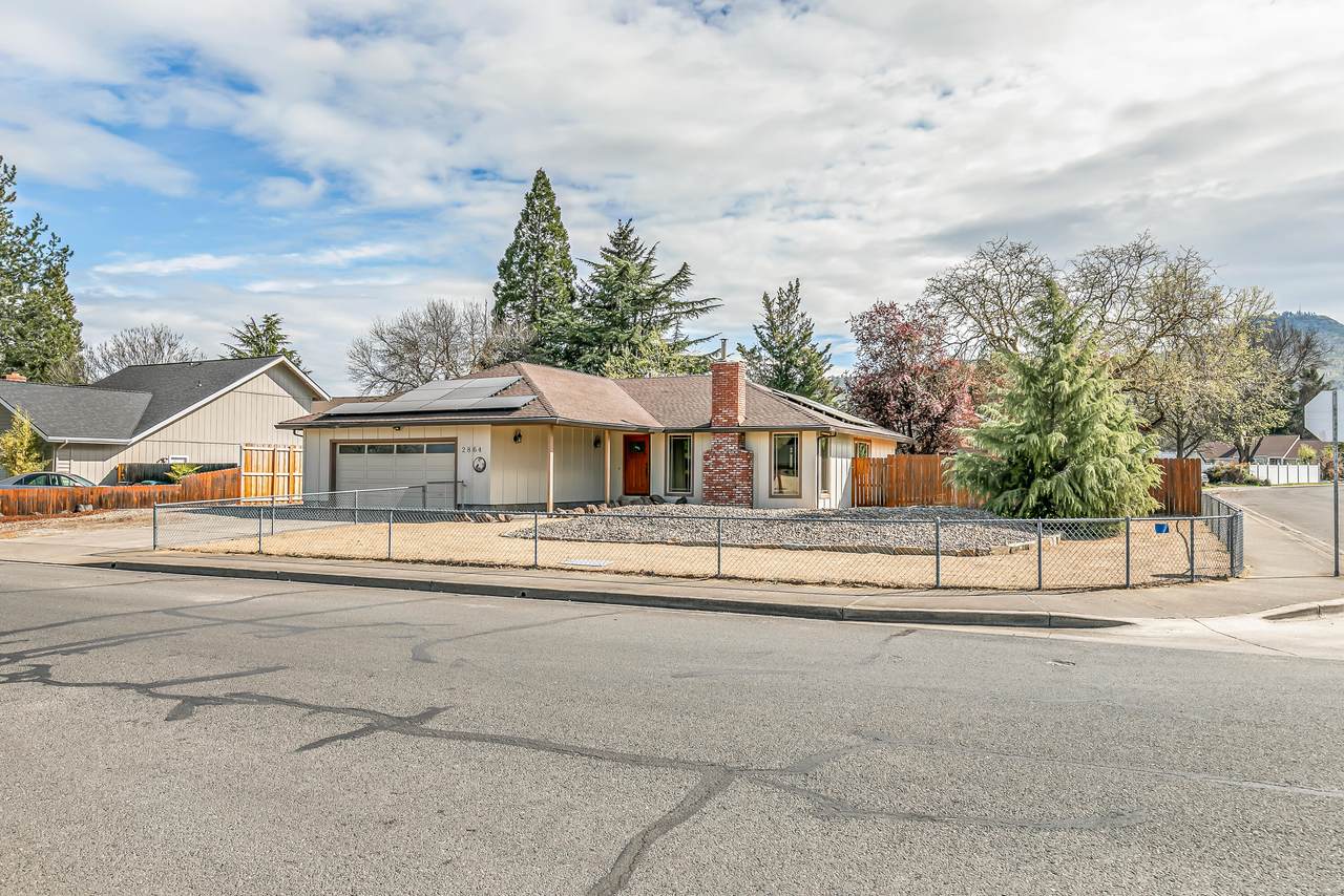 2864 Hawaiian Avenue - Photo 1