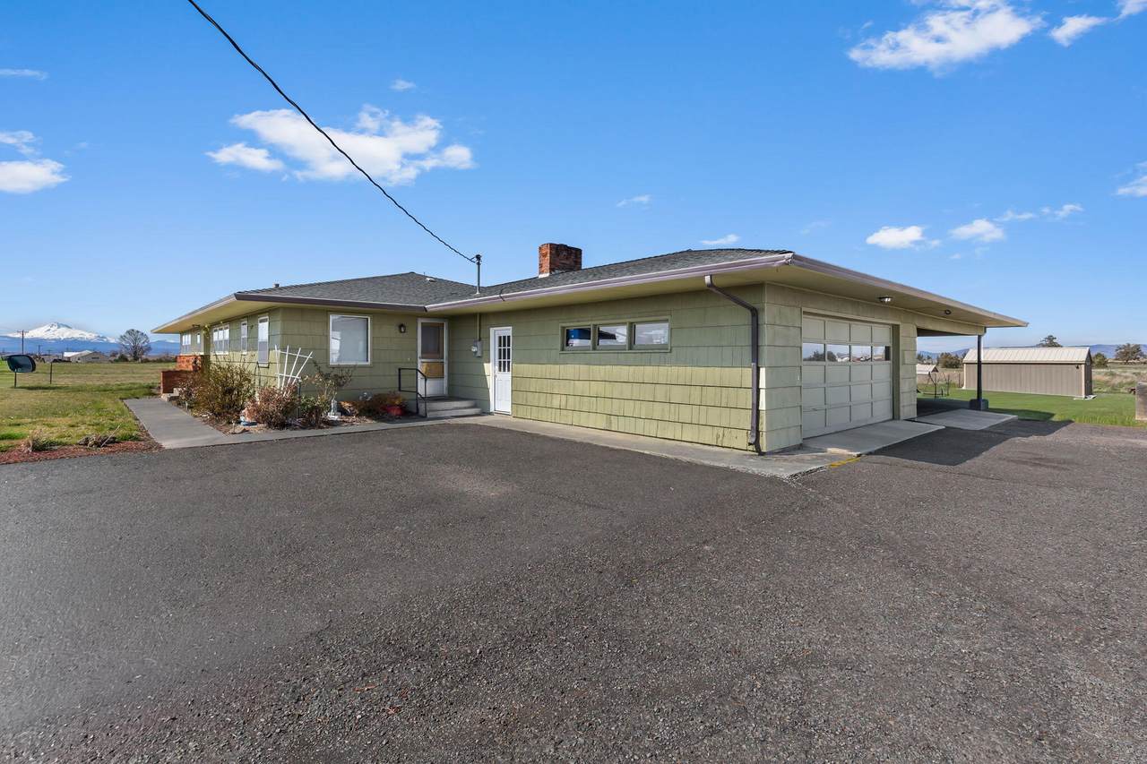 2250 Elm Lane - Photo 1