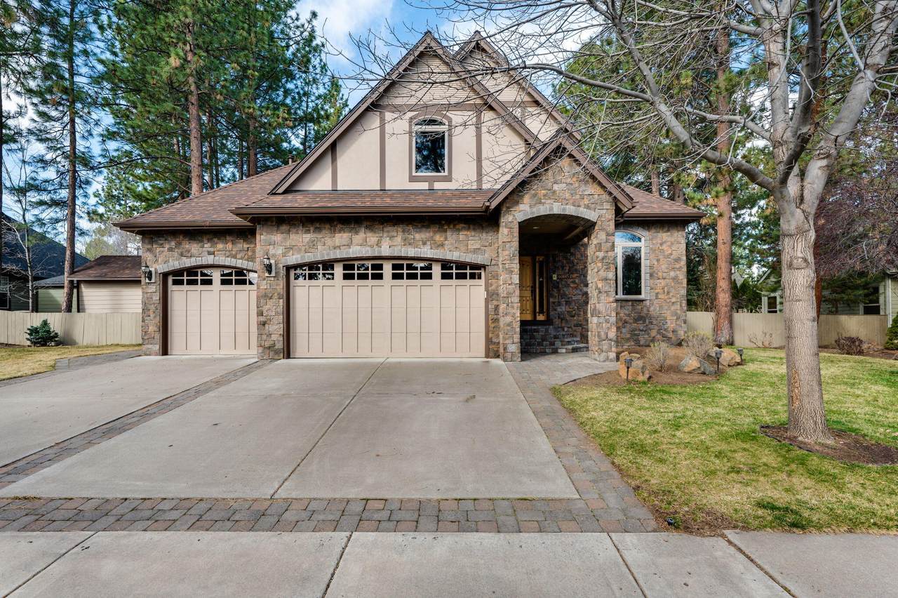 60885 Oasis Place - Photo 1