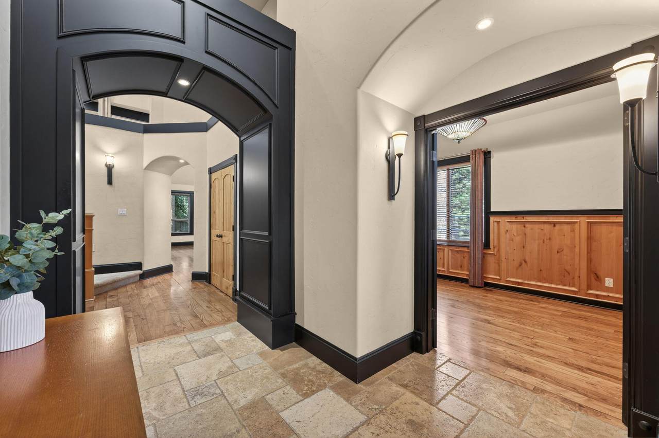https://bt-photos.global.ssl.fastly.net/coar/1280_boomver_1_220218024-2.jpg