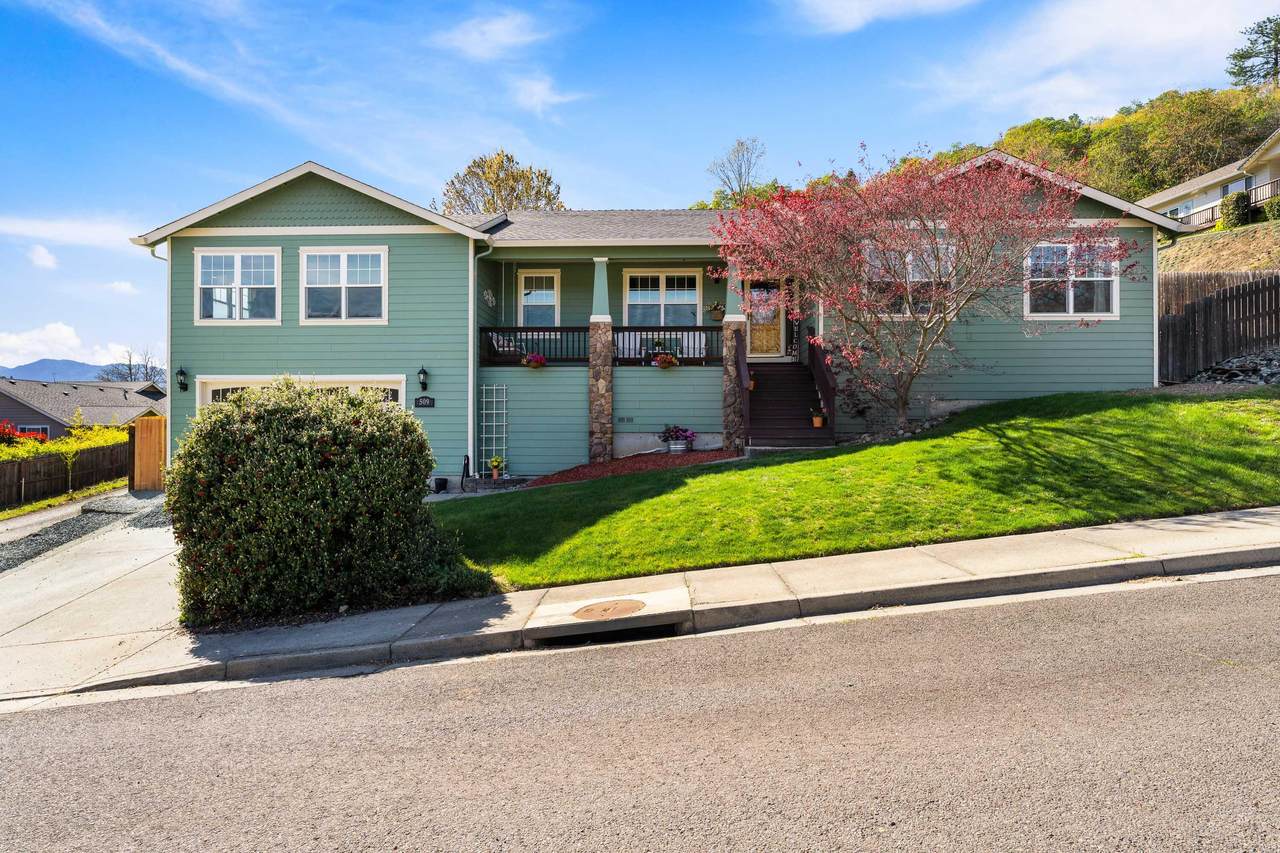 509 Cypress Avenue - Photo 1