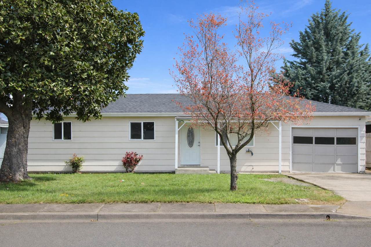 2816 Duell Avenue - Photo 1