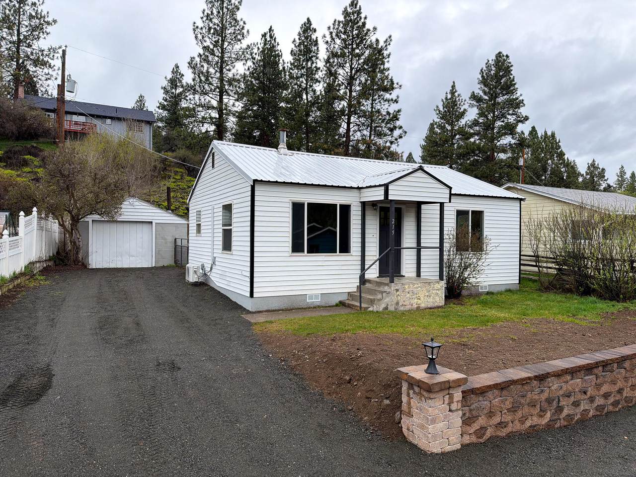 215 Humbolt Street - Photo 1