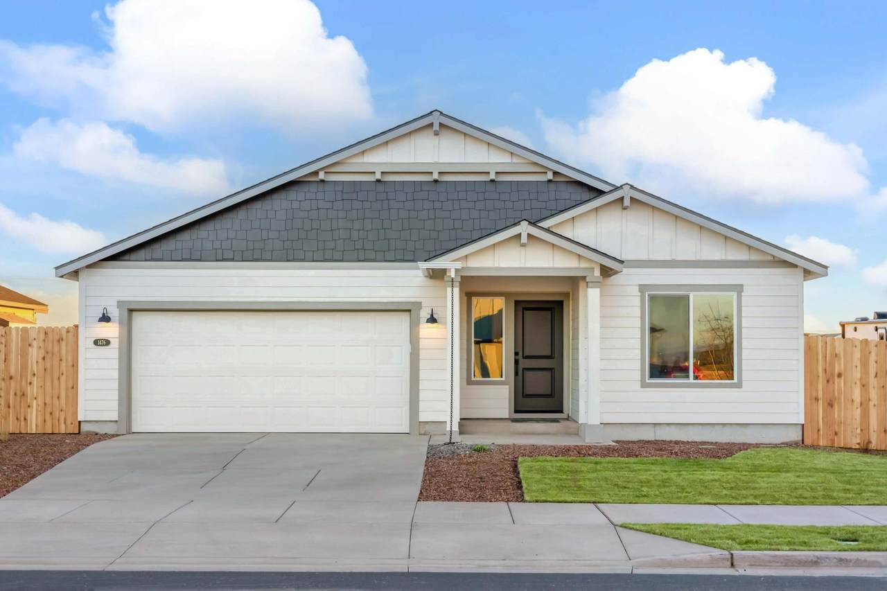785 Discovery Loop - Photo 1