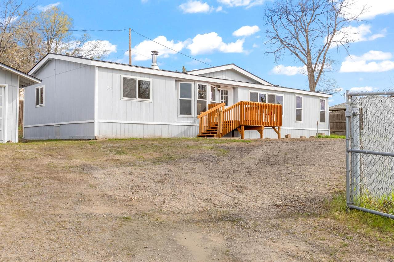 341 Merritt Lane - Photo 1